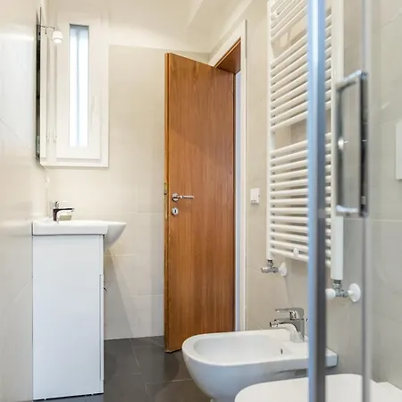 Ca' D'oro Canal View - 2 Bedrooms Venedik