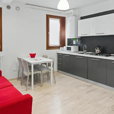 Daire Ca' D'oro Canal View - 2 Bedrooms